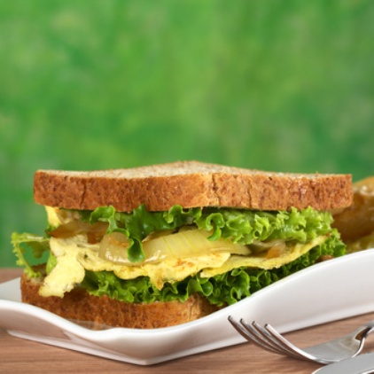 Adipositas permagna: Foto von einem ungesunden Sandwich mit Käse