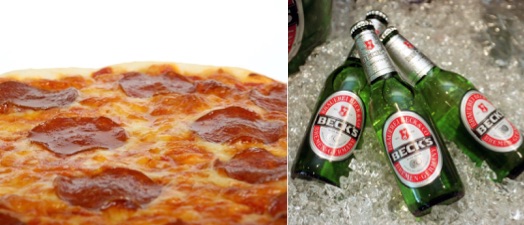 Kohlenhydratreiche Lebensmittel: Foto von einer Pizza und drei Flaschen Bier.