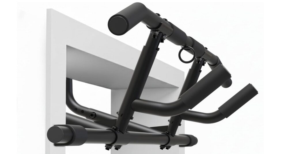 Bild von einer Klimmzugstange für zuhause im Türrahmen.